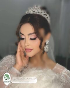 بهترین آرایشگاه میکاپ و شینیون عروس در کرج